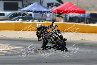 media/Apr-10-2022-SoCal Trackdays (Sun) [[f104b12566]]/Turn 2 (1135am)/